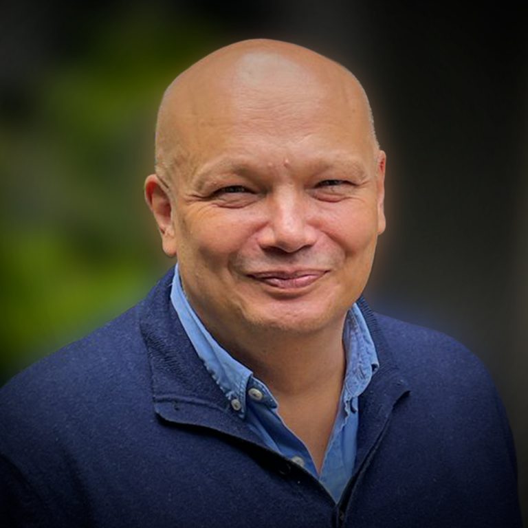 Dr Andrew Lee Arts International